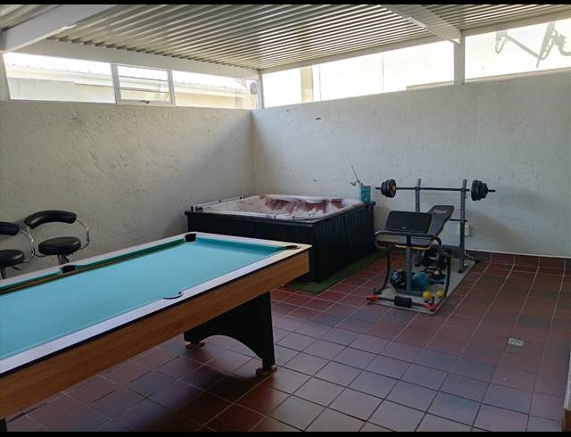 2 BEDROOM PENTHOUSE TO LET IN UMHLANGA RIDGE